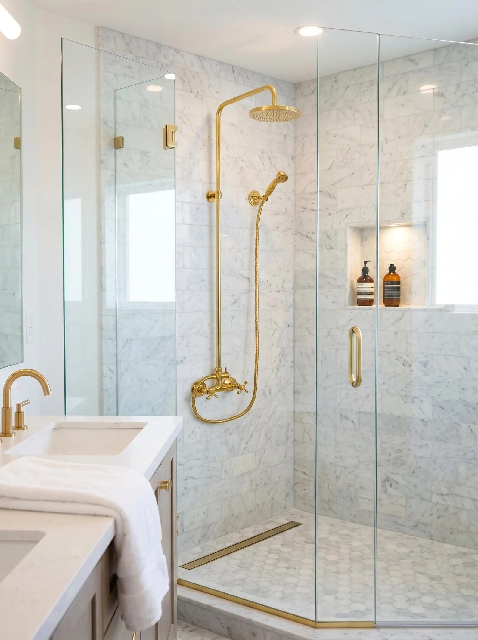SYSTEM SHOWER