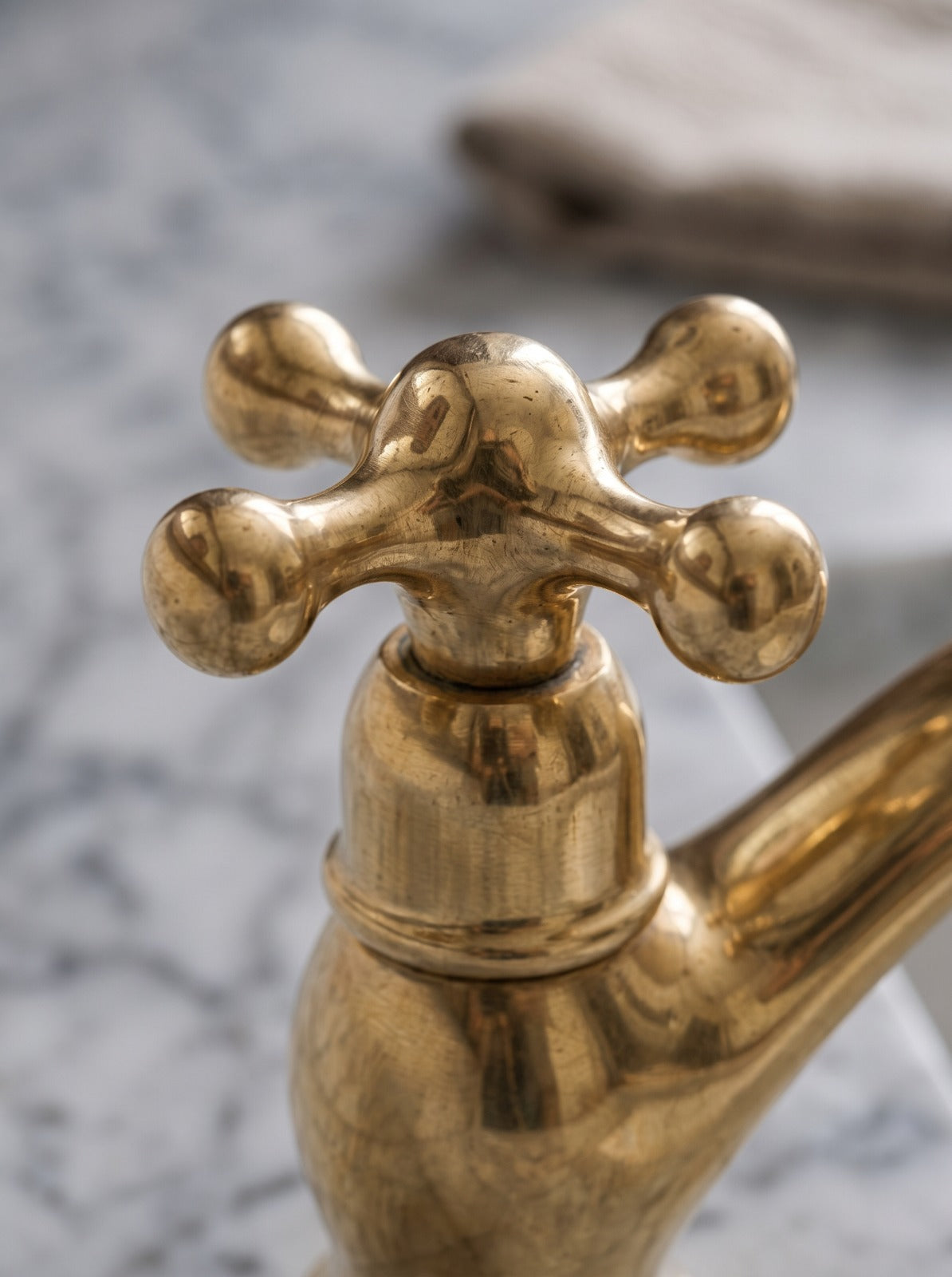 Single Hole Brass Bathroom Faucet - Brass Single Hole Bathroom Faucet