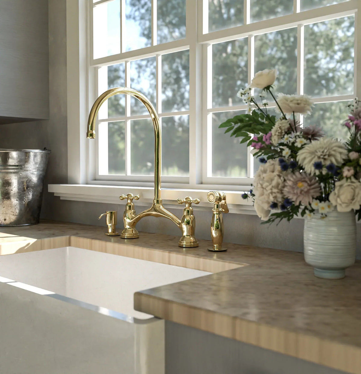 Brass V-Style Bridge Kitchen Faucet, Arched Brass Tap